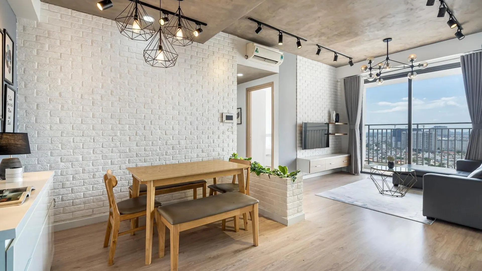 Rivergate - Saigon Royals - Tresor Modern Service Apartment - Haohomes 胡志明市 越南