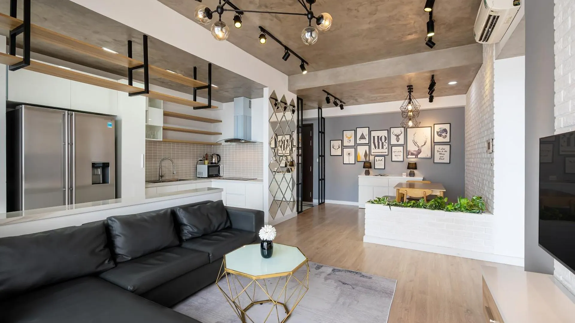 Rivergate - Saigon Royals - Tresor Modern Service Apartment - Haohomes Ho Chi Minh City Vietnam