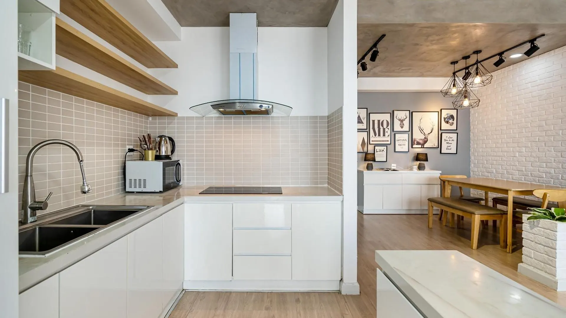 Rivergate - Saigon Royals - Tresor Modern Service Apartment - Haohomes Ho Chi Minh City